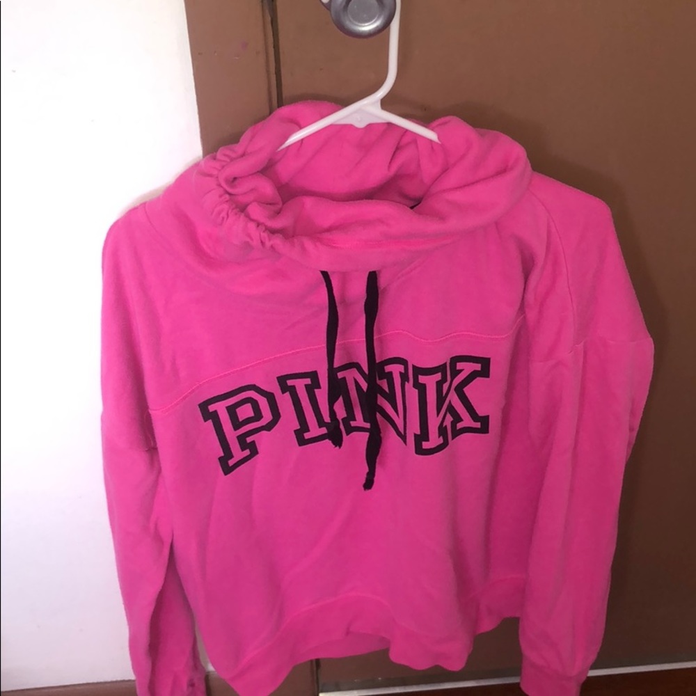 Vs pink sweatshirt pull over